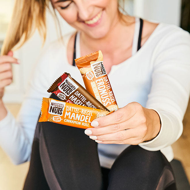 Bio Dattel-Riegel Mandel Cinnamon Roll