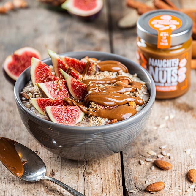 Bio Mandelmus Cinnamon Roll